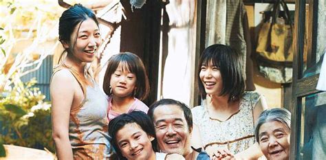 Shoplifters (2018) .